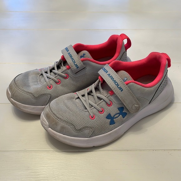Under Armour Other - Girls Under Armour Tennis Shoes